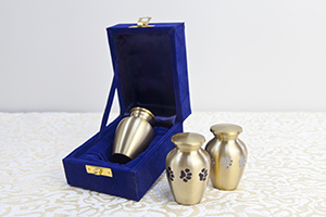 Hand made Classic brass Urn - Code UC - 04,05,06,07 (GB)